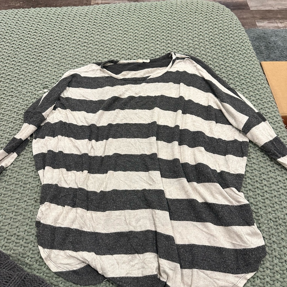 Promesa | Striped Long Sleeve Knit Top | M